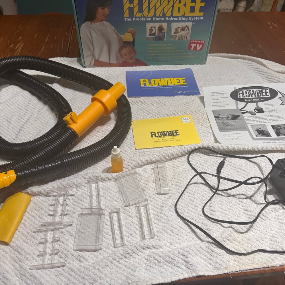 Flowbee Haircutting System with Accessories